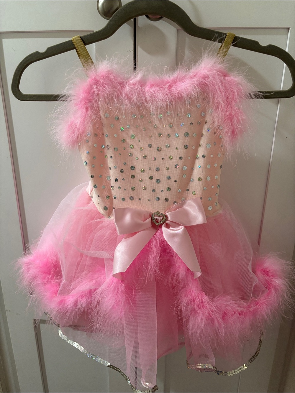 Revolution Dance Outfit - Picture 2 of 7
